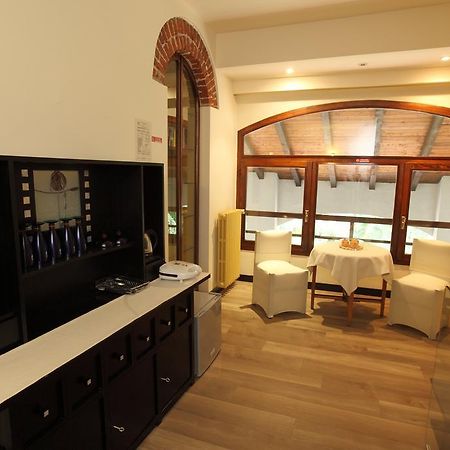 Il Castello B&B Varallo Pombia Екстер'єр фото