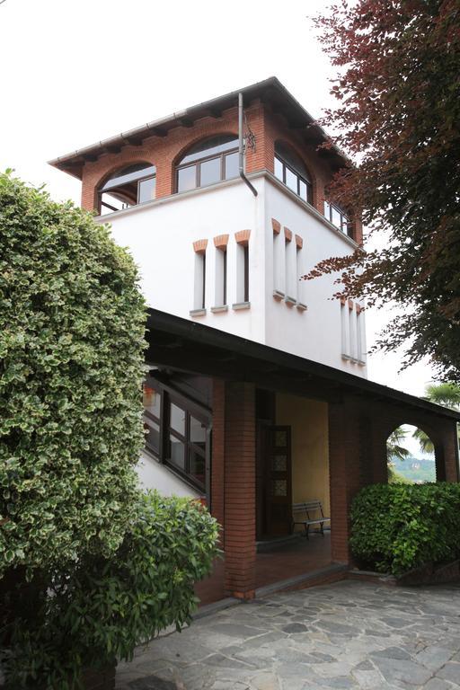 Il Castello B&B Varallo Pombia Екстер'єр фото